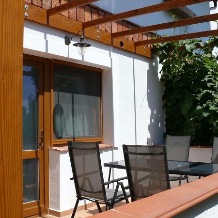 Sára Apartman Hévíz Exterior foto